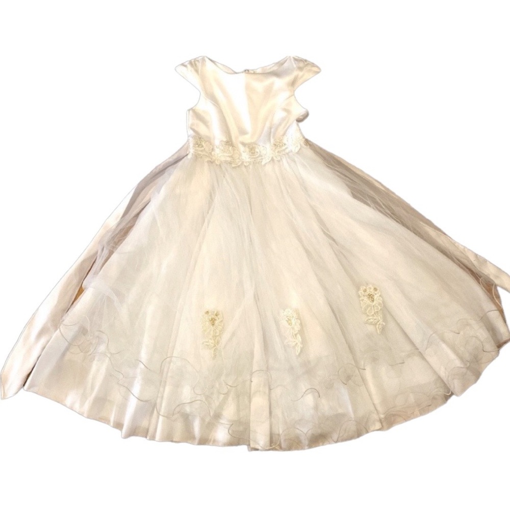 White Long dress tulle satin and lace dress for girls Sz 8